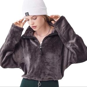Urban Outfitters Cropped Velour 1/2 Zip Pullover